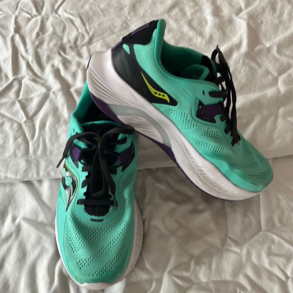 Saucony Women’s Guide 15 Running Shoe